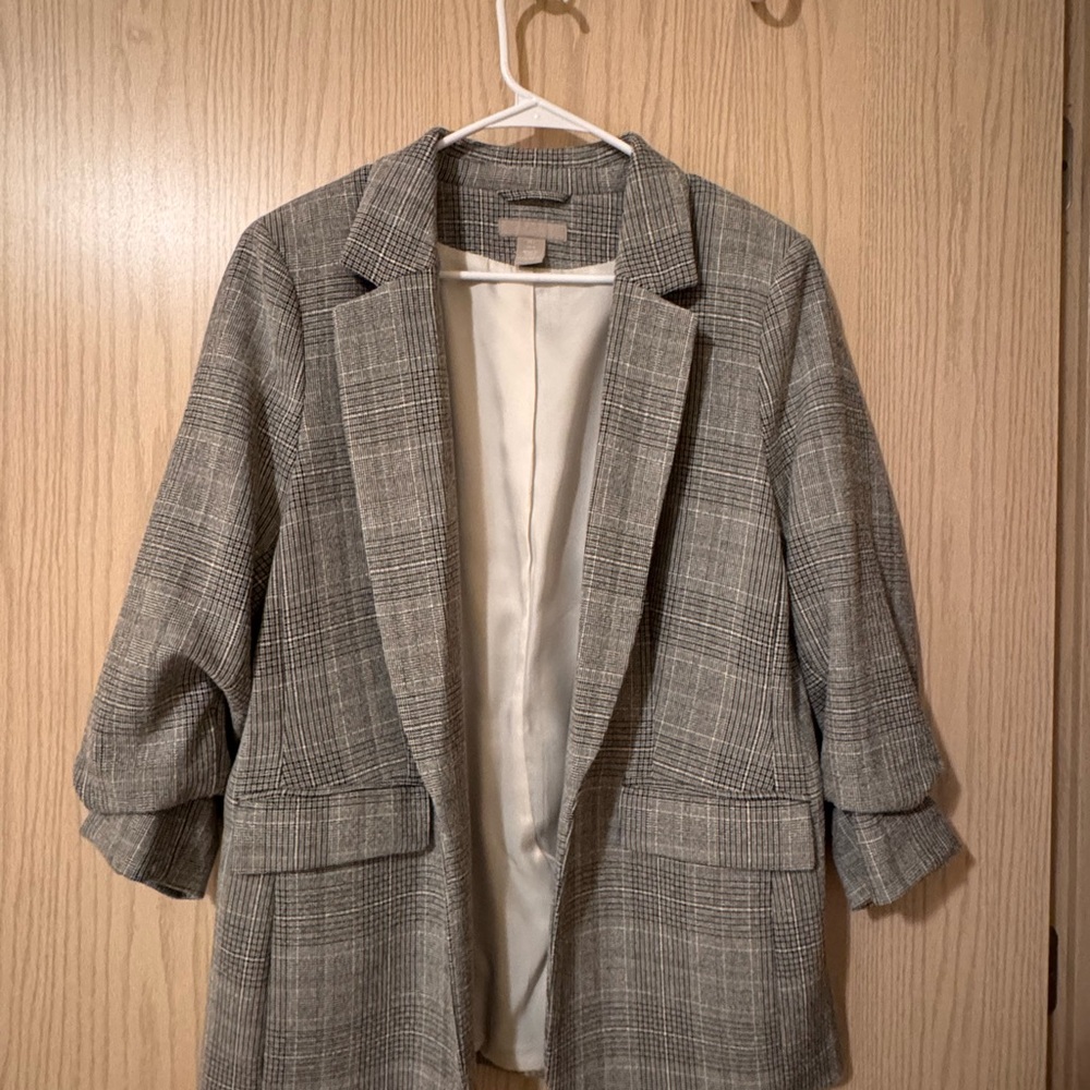 H&M Classic Gray Checkered Blazer